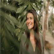 Amanda Efthimiou - GAMBASSA